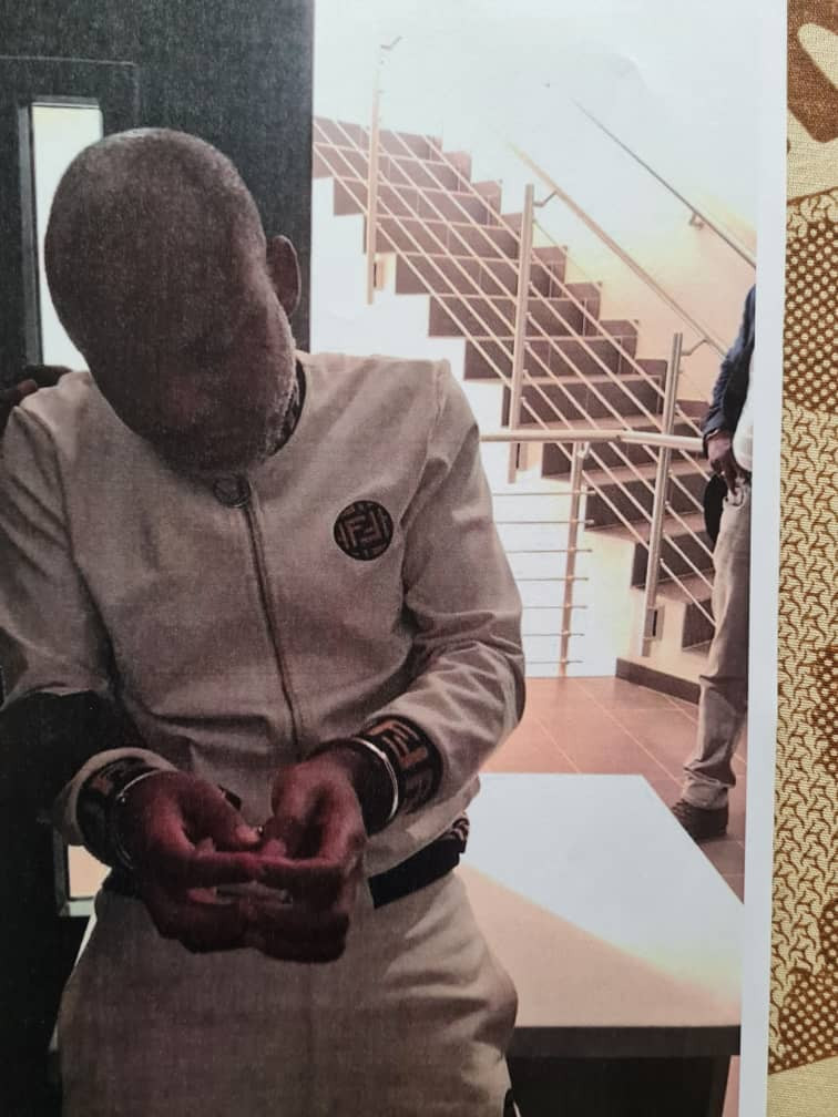 Breaking News: Nigeria Govt. arrests IPOB leader, Nnamdi Kanu (photos) 3 C