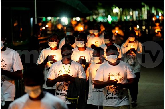 T.B Joshua’s widow, Evelyn, leads candlelight procession for the late Founder (photos) 4 4 5